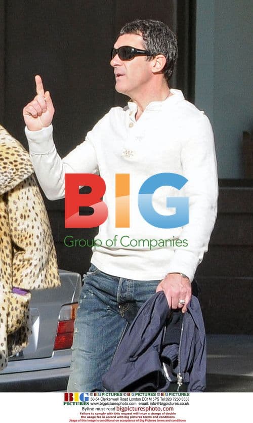 Antonio Banderas and Melanie Griffith with family in Central Park