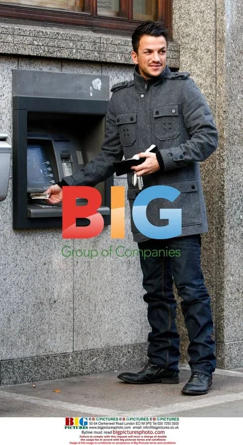 Peter Andre at Cash Point