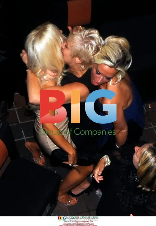 Denise Welch gets close at party