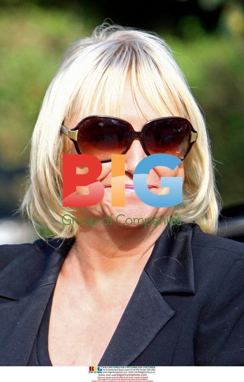 Richard and Judy Out for Pub Lunch