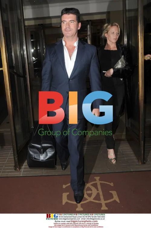 Simon Cowell Leaves Pride of Britain Awards 2009