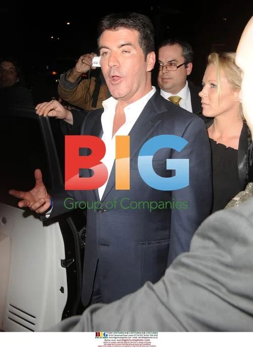 Simon Cowell Leaves Pride of Britain Awards 2009