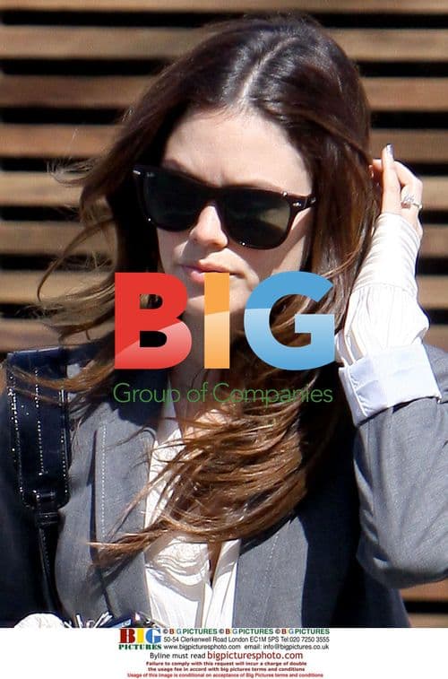 Rachel Bilson in Fall Boots