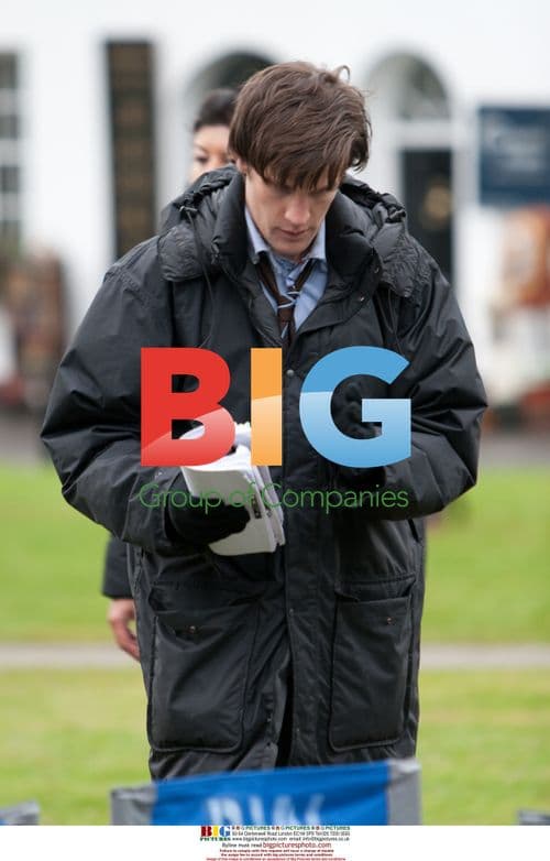 Matt Smith and Karen Gillan on Doctor Who set