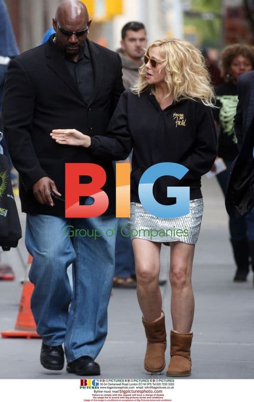 Sex and the City 2 cast on set