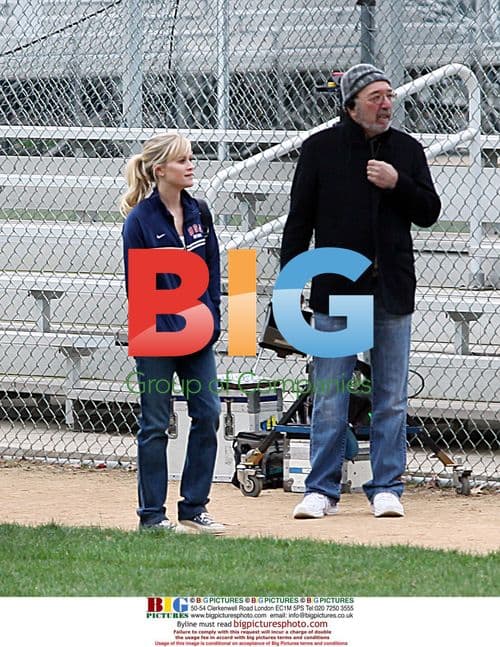 Reese Witherspoon on Film Set