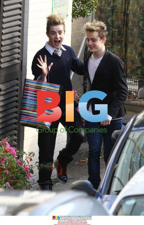 X Factor Contestants Arrive at Abbey Road Studios