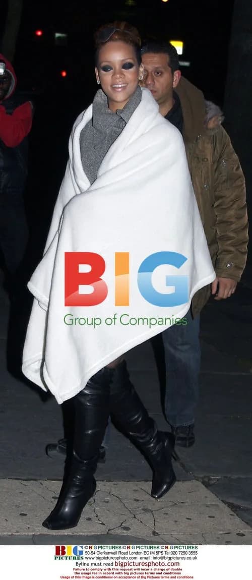 Rihanna Shoots Music Video in NYC