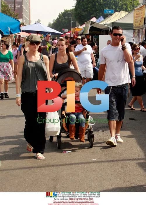 Gwen Stefani and Family at Hollywood Farmers Market