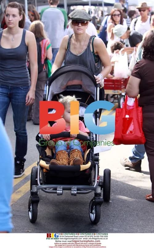 Gwen Stefani and Family at Farmers Market