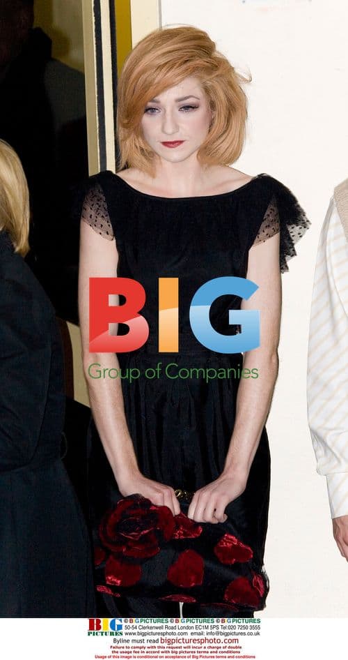 Girls Aloud Cheer On Cheryl Cole on X Factor