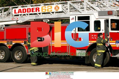 Denis Leary & John Scurti on "Rescue Me" Set