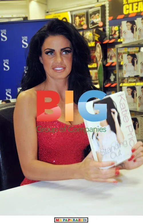 Katie Price Book Signing in Glasgow