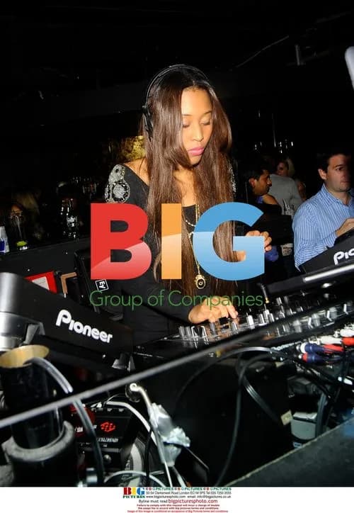 VV Brown DJs at Maya Club