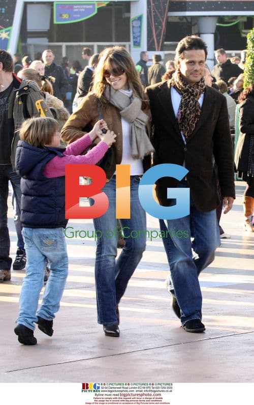 Elizabeth Hurley at Eurodisney with Family