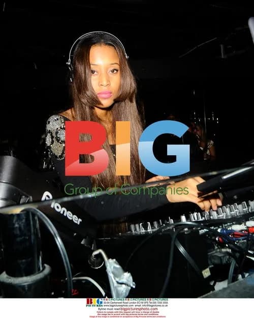 VV Brown DJing at Maya Club