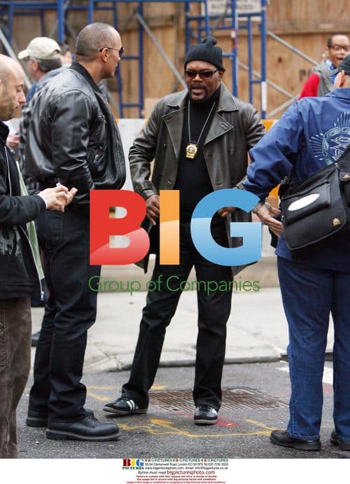 Samuel L. Jackson and Dwayne Johnson on set of "The Other Guys"