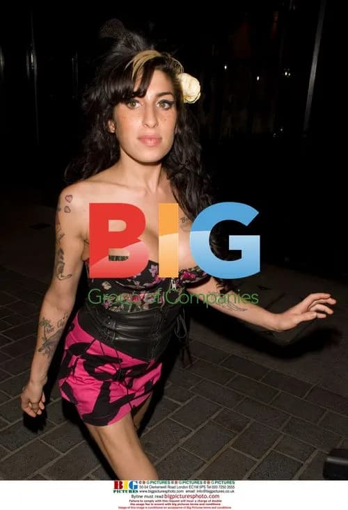Amy Winehouse Wardrobe Malfunction