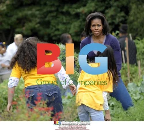 Michelle Obama Harvests White House Garden