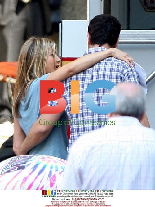 Jennifer Aniston and Gerard Butler on 'The Bounty' set