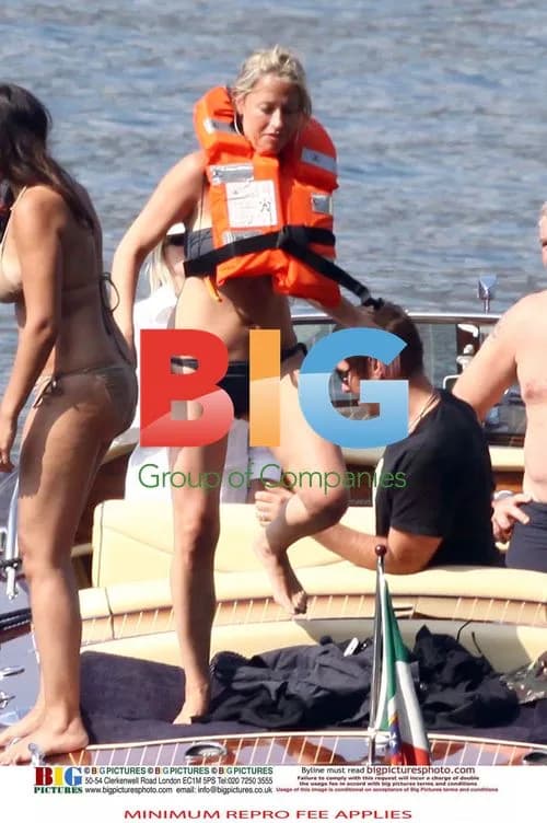 Liam Gallagher Relaxes on Boat with Nicole Appleton