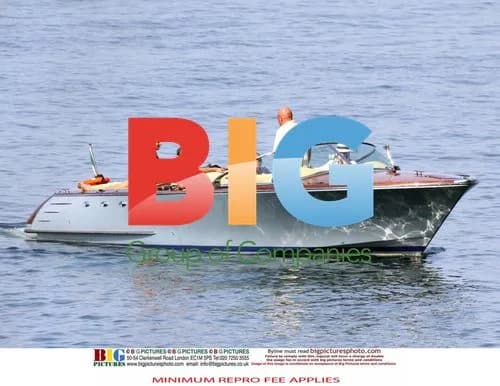 Liam Gallagher and Nicole Appleton on Boat in Italy