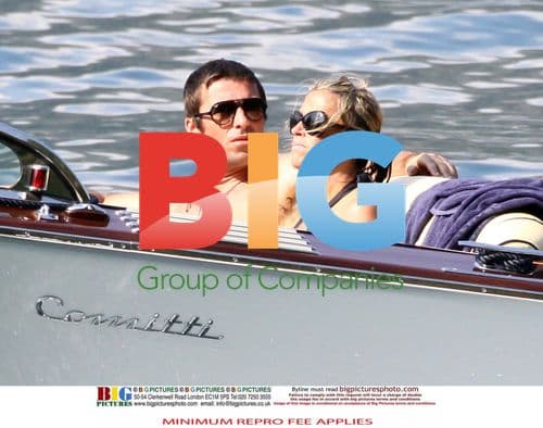 Liam Gallagher on Boat with Nicole Appleton
