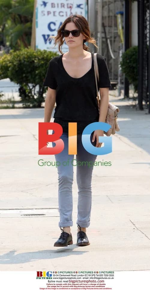 Rachel Bilson and friend shopping