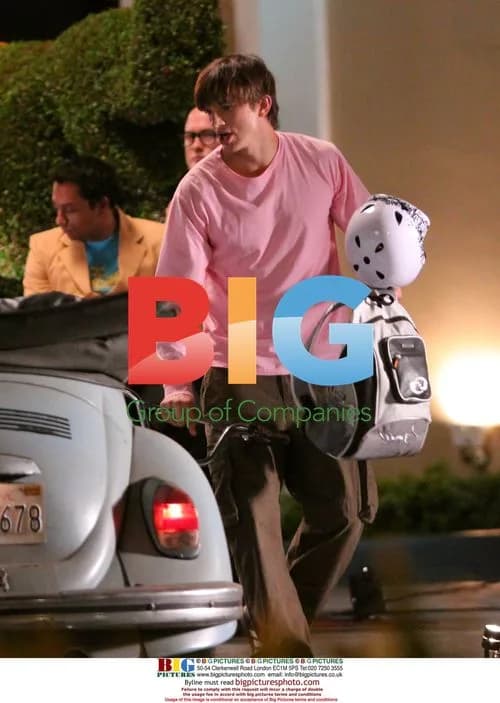 Kutcher and Roberts Film 'Valentines Day'