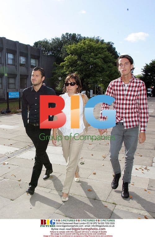 Jack Tweed's Family Arrives at Court