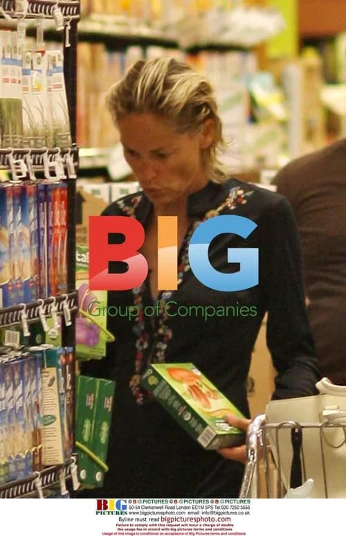Sharon Stone and Michael Stone Grocery Shopping
