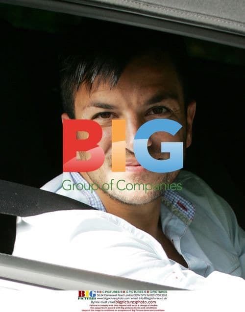 Peter Andre Has Trouble at Manager's Gate