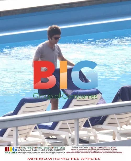 Noel Gallagher and Family on Vacation in Italy