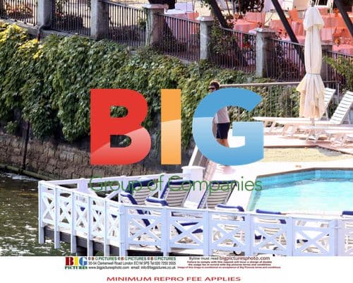 Noel Gallagher and Family Vacation in Italy