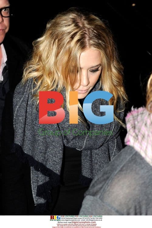 Mary-Kate & Ashley Olsen Spotted in NYC