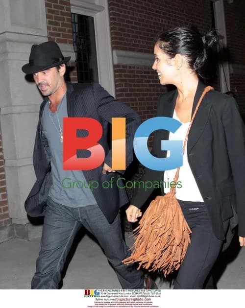 Colin Farrell signing autographs in Toronto