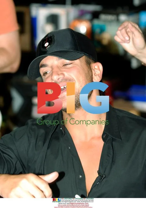 Peter Andre signs album in Birmingham
