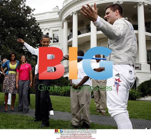 Obama Fences with Olympic Champion at White House