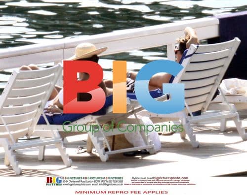 Bryan Ferry and Amanda Sheppard Vacation in Italy