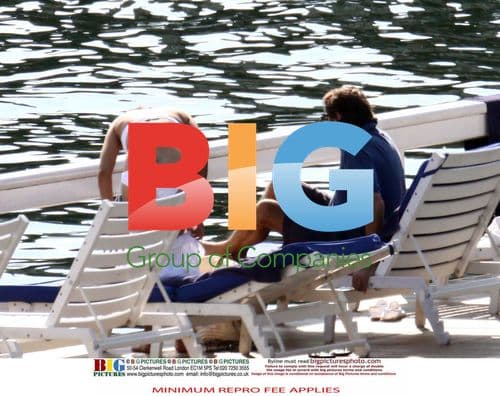 Bryan Ferry and Amanda Sheppard Vacation in Italy