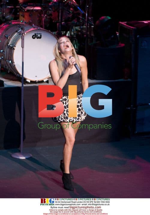 LeAnn Rimes Performs on Harley