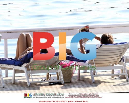 Bryan Ferry and Girlfriend Vacation on Lake Como