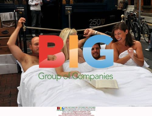 Keith Duffy in bed with actresses