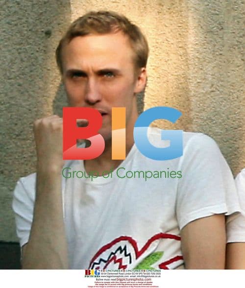 Emma Watson and boyfriend on university steps