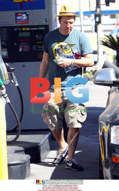 Nick Swardson Filling Up at Gas Station
