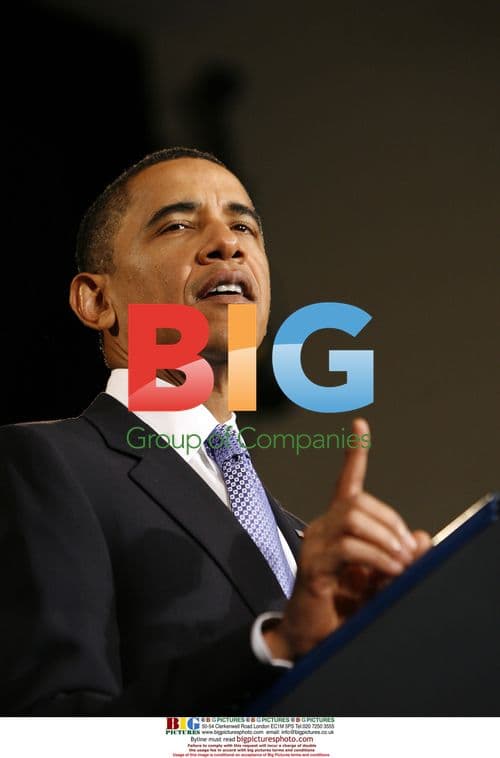 Obama Announces Recovery Act at NIH