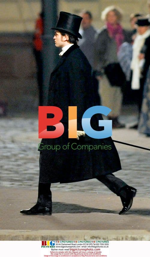 Robert Pattinson on 'Bel Ami' film set