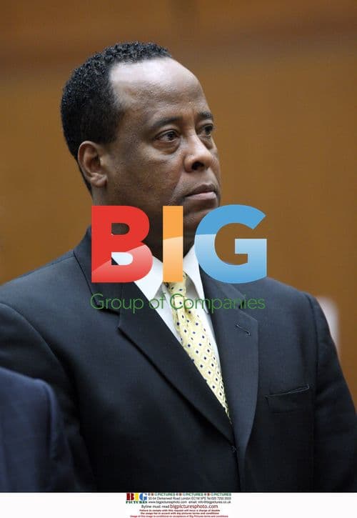 Dr. Conrad Murray Appears at Los Angeles Court