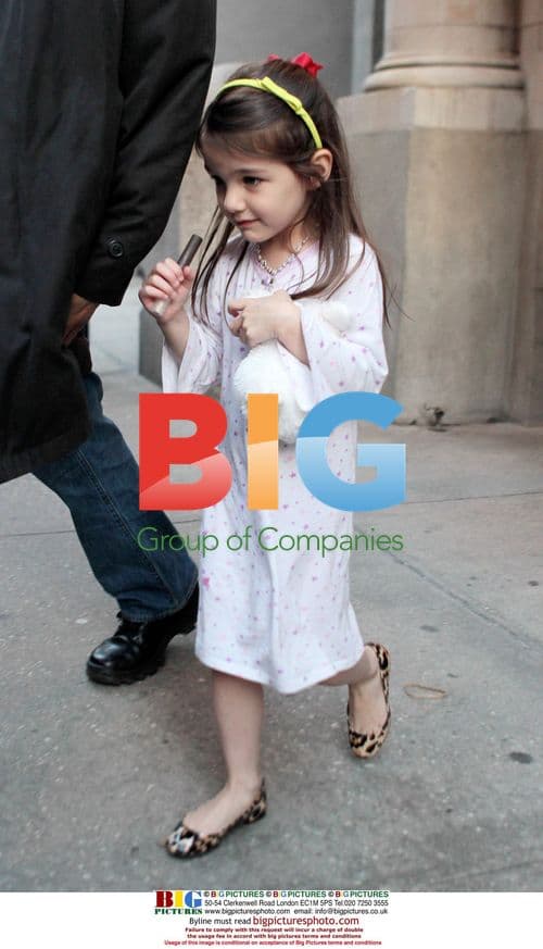 Suri Cruise Leaves NYC Apartment