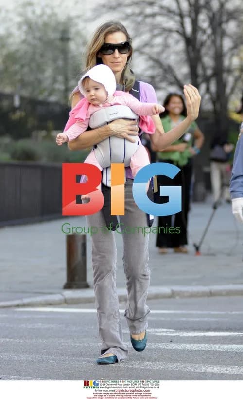 Sarah Jessica Parker with family in NYC